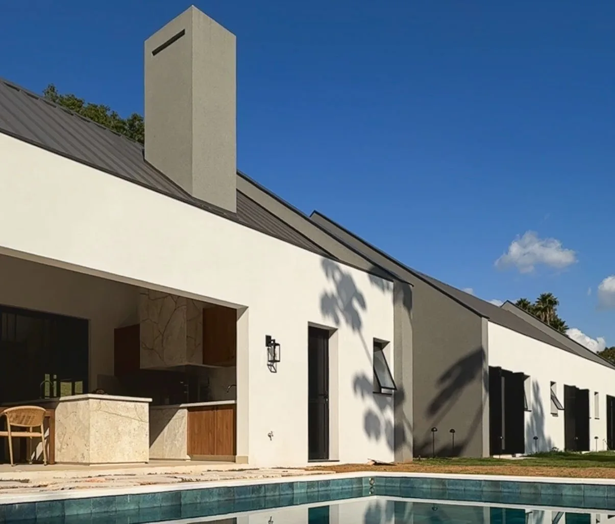 Residência prp — casa construída em condomínio, com piscina e área gourmet