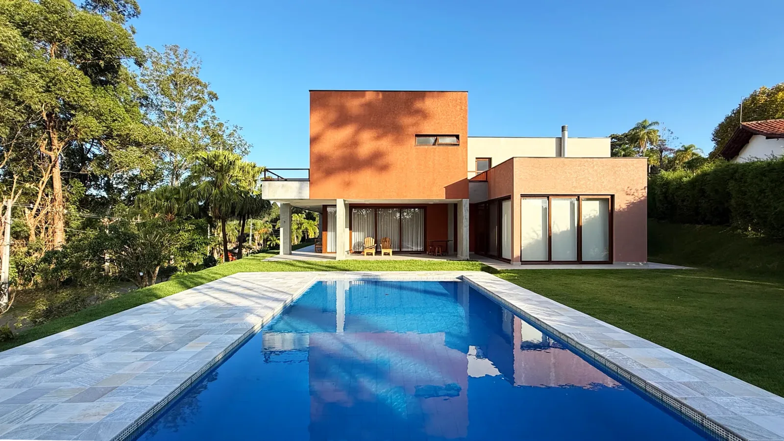Reforma e ampliação de casa em condomínio